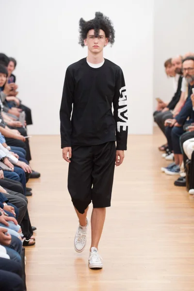 Look 48